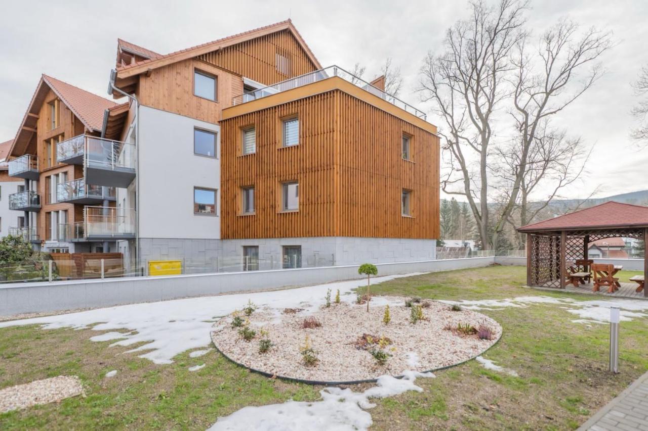 Stonehill24 - Apartament & Spa 斯克拉斯卡波伦巴 外观 照片