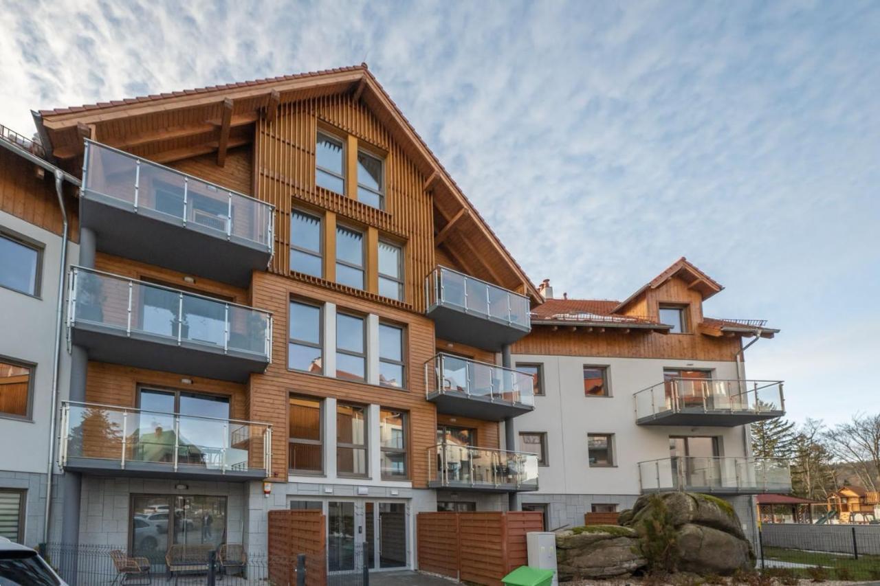 Stonehill24 - Apartament & Spa 斯克拉斯卡波伦巴 外观 照片